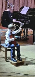 Фрагменты концерта "Струнно-народное отделение представляет" 2