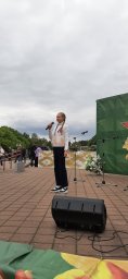 Музыкальный подарок ко Дню Победы, подготовленный учащимися нашей школы! 3