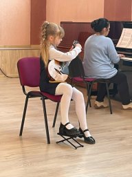 Концерт "Знакомство с музыкальными инструментами" в гимназии №3 г. Солигорска 0