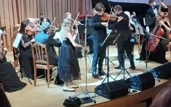 И.С.Бах Концерт для двух скрипок с оркестром ре минор (фрагмент)