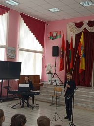 Знакомство с музыкальными инструментами, СШ №4 г. Солигорска 1