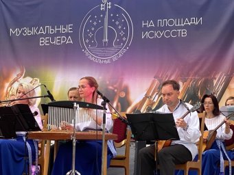 Арт-проект «Музыкальные вечера на Площади искусств» в Солигорске продолжает радовать меломанов 4