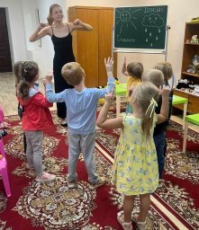 Фото-отчёт о работе группы раннего музыкального развития "Весёлые нотки" 2
