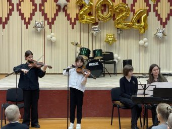 Концерты учащихся Солигорской ДМШИ в средних школах и гимназиях нашего города 4