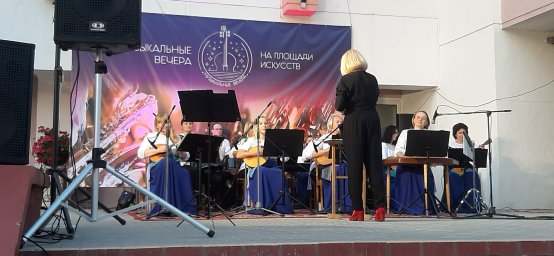 Арт-проект "Музыкальные вечера на Площади Искусств" 7